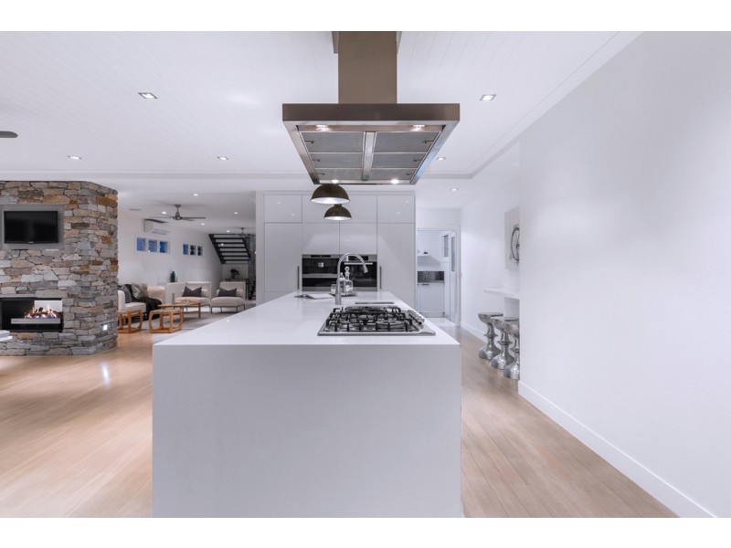 14 Joynt Street, Hamilton QLD 4007