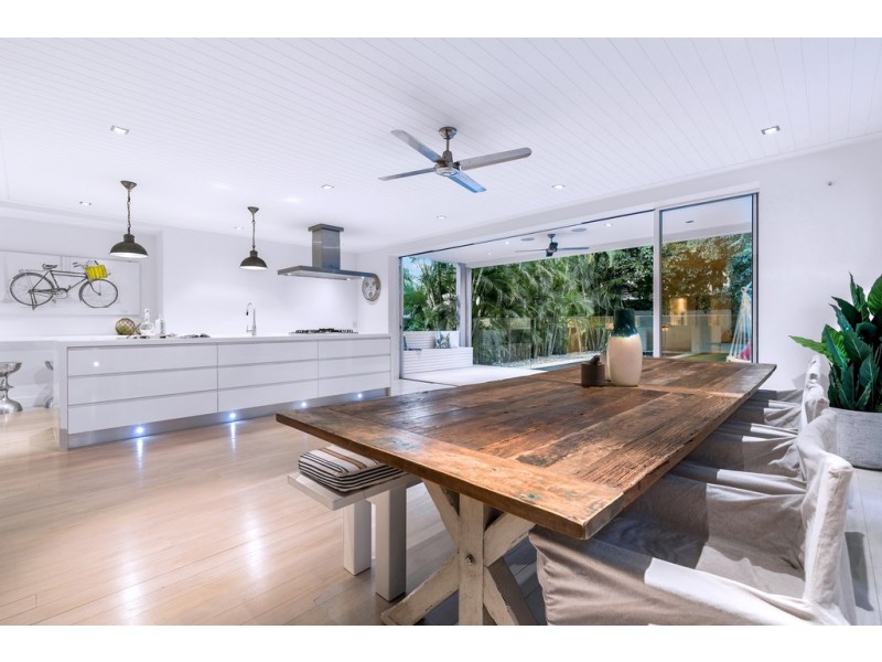 14 Joynt Street, Hamilton QLD 4007