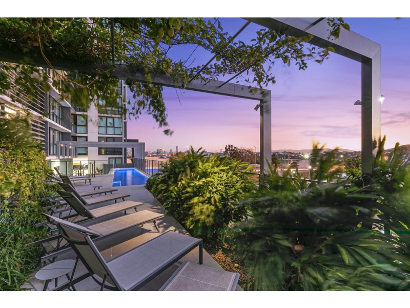612/50-54 Hudson Road, Albion QLD 4010