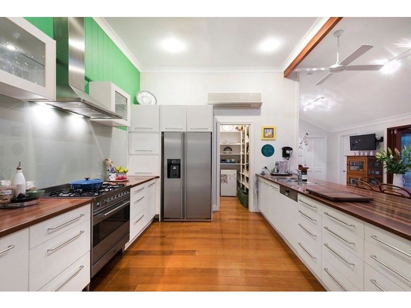 27 Winifred Street, Clayfield QLD 4011