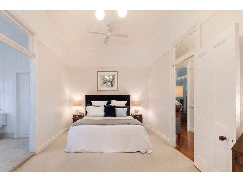 27 Winifred Street, Clayfield QLD 4011