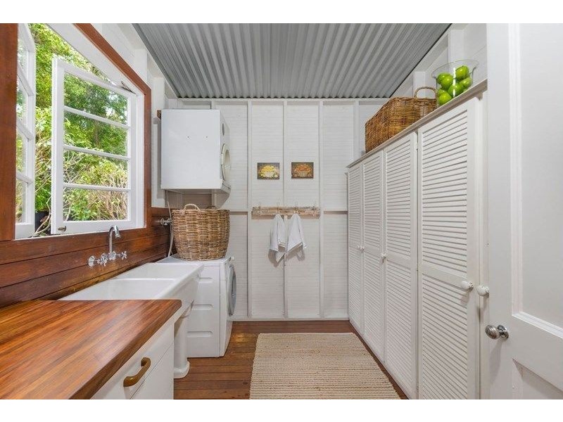 27 Winifred Street, Clayfield QLD 4011