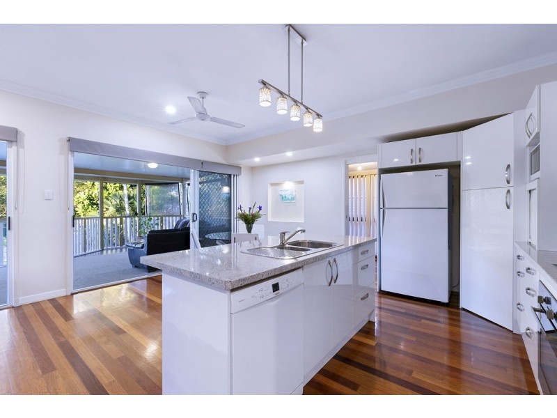 9 White Street, Wavell Heights QLD 4012