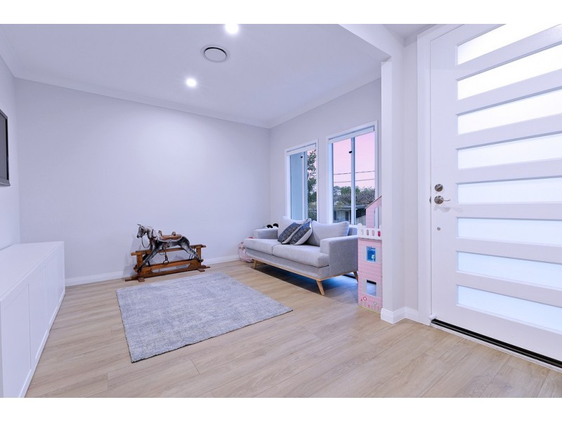 17 Belnoel Street, Wavell Heights QLD 4012