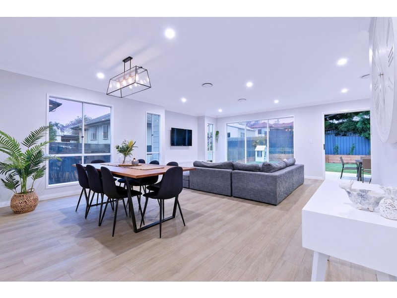 17 Belnoel Street, Wavell Heights QLD 4012