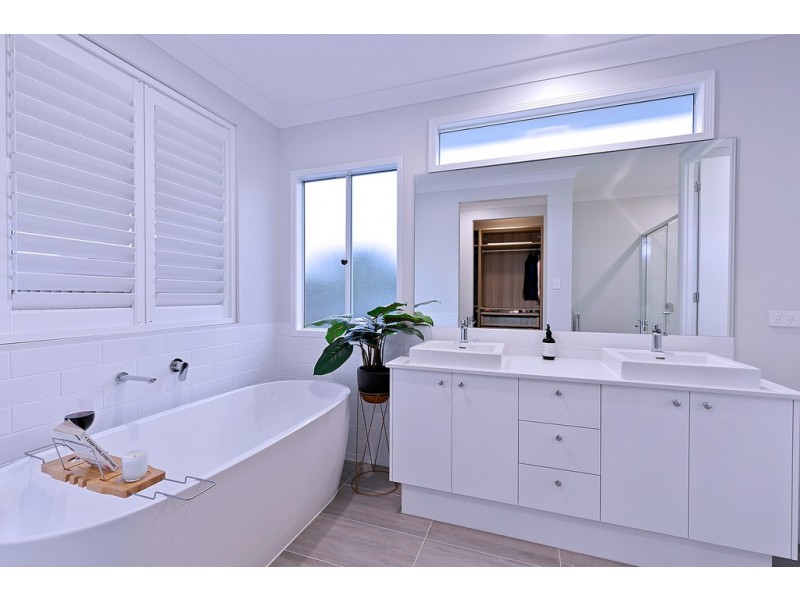 17 Belnoel Street, Wavell Heights QLD 4012