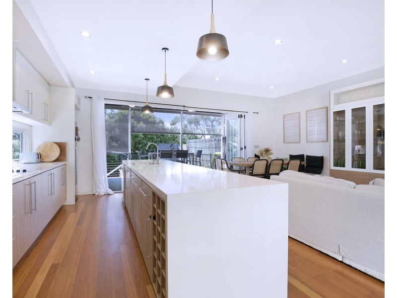 322 Richmond Road, Cannon Hill QLD 4170