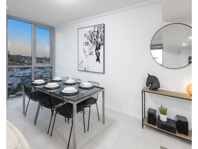 30512/2 Harbour Road, Hamilton QLD 4007