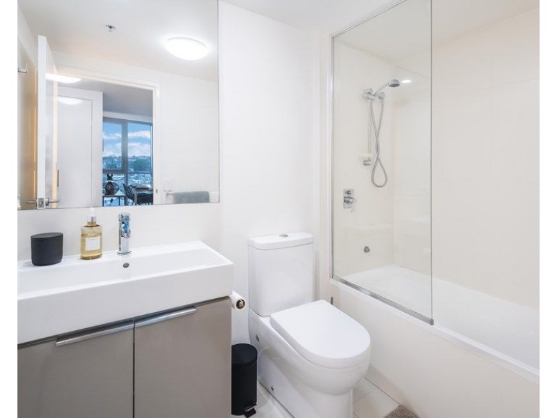 30512/2 Harbour Road, Hamilton QLD 4007