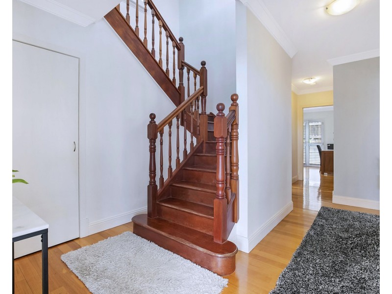 32 Campbell Terrace, Wavell Heights QLD 4012