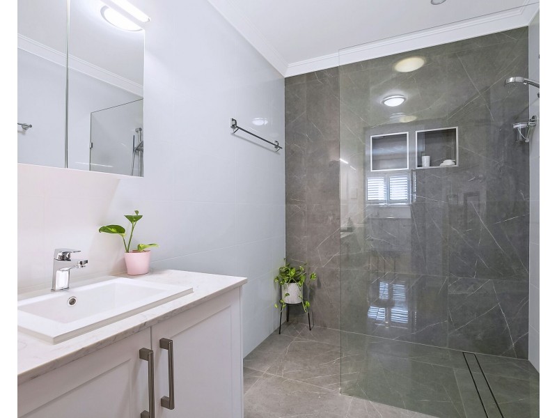 32 Campbell Terrace, Wavell Heights QLD 4012