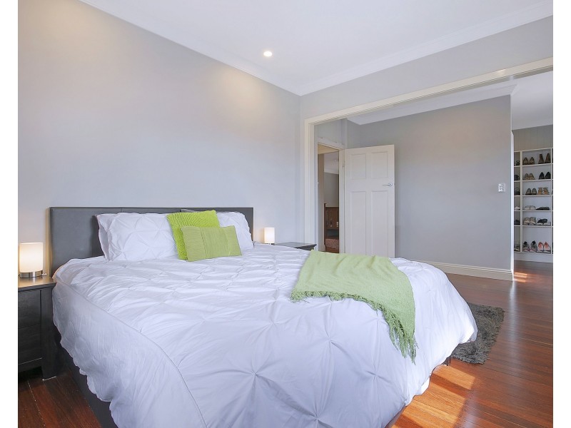 32 Campbell Terrace, Wavell Heights QLD 4012