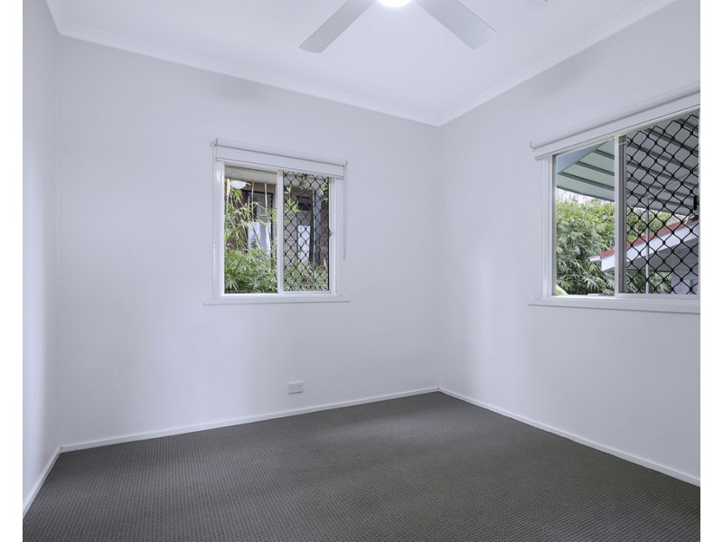 2/46 Zeehan St, Wavell Heights QLD 4012