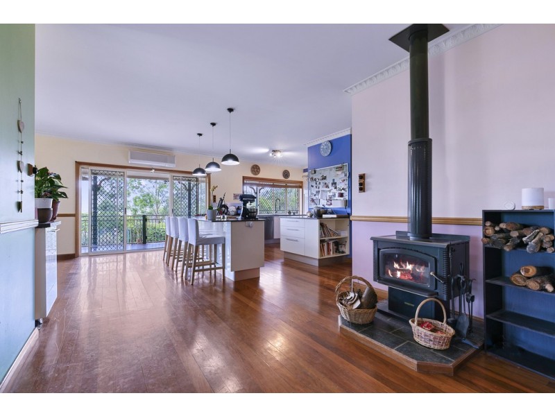 6 Ray Booker Court, Kobble Creek QLD 4520