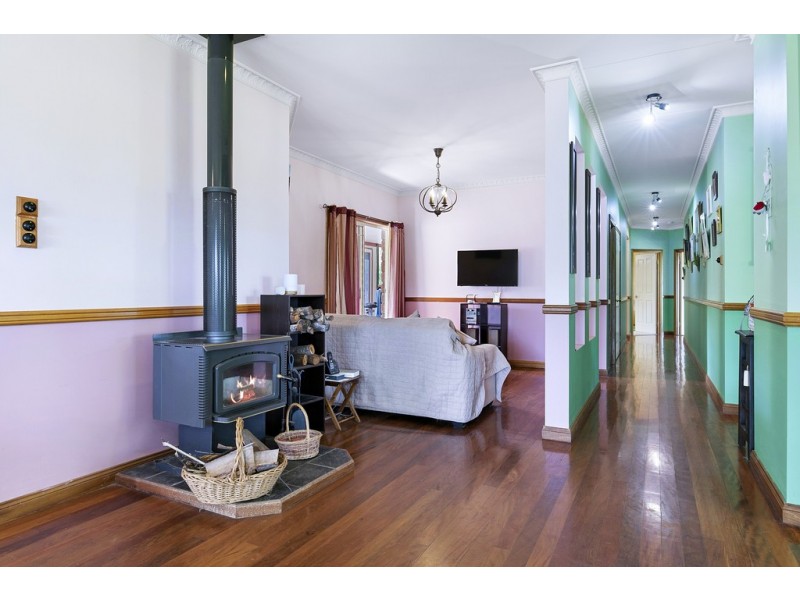 6 Ray Booker Court, Kobble Creek QLD 4520