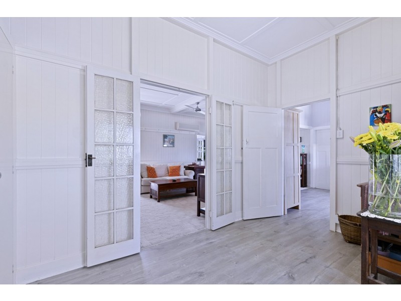 1569 Sandgate Road (service road), Nundah QLD 4012