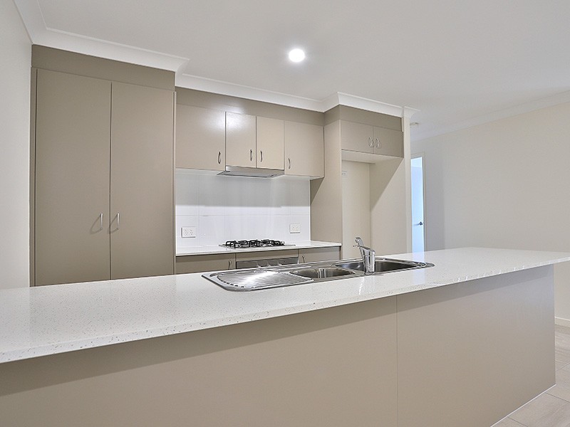 16 Crewes Crescent, Redbank Plains QLD 4301