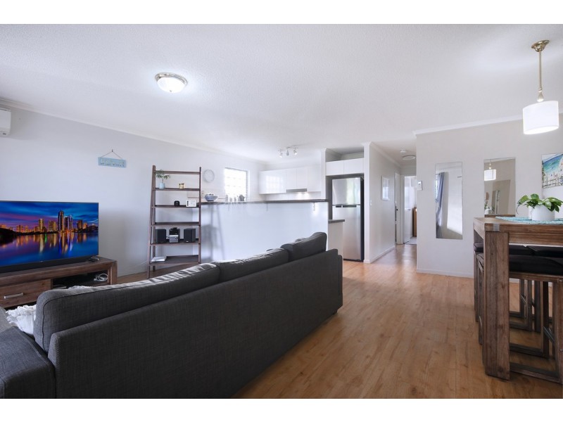 2/27 Whytecliffe Street, Albion QLD 4010