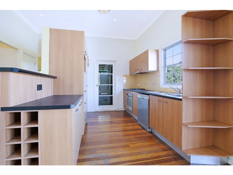 12 Argyle Street, Red Hill QLD 4059