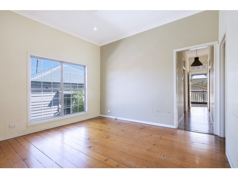 12 Argyle Street, Red Hill QLD 4059