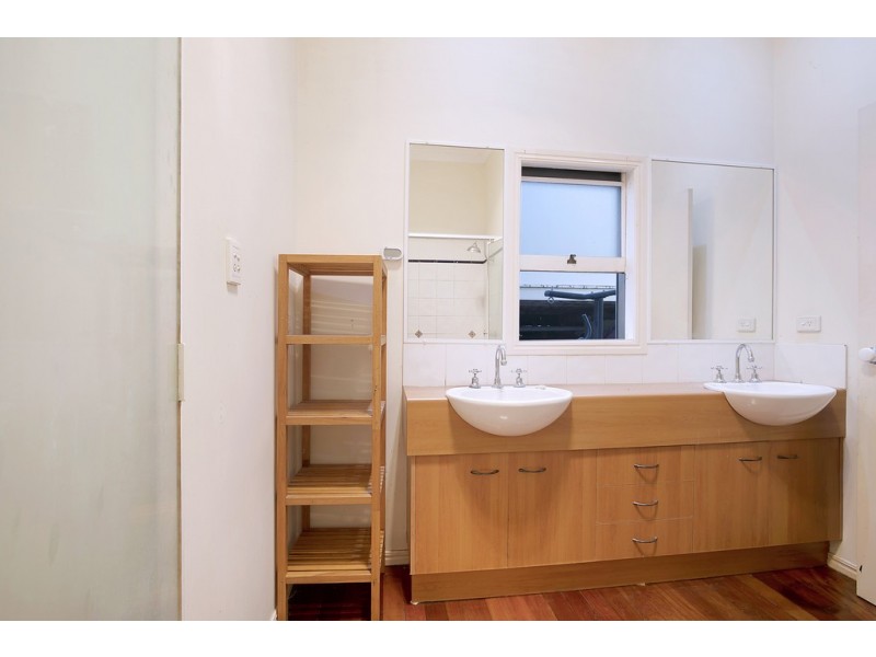 12 Argyle Street, Red Hill QLD 4059