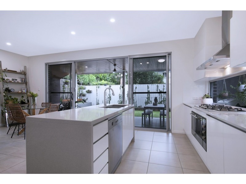 34 Willmington Street, Wooloowin QLD 4030