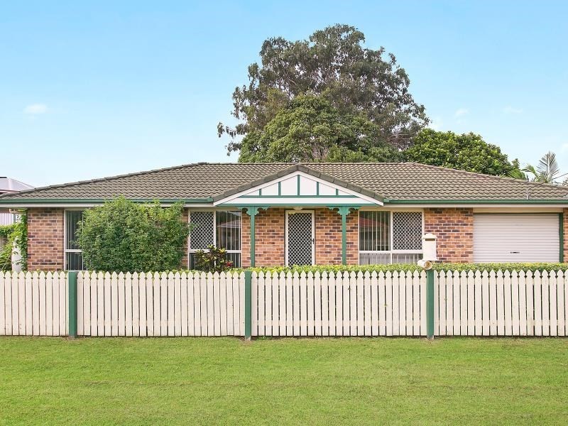 4 Fortnam Street, Banyo QLD 4014