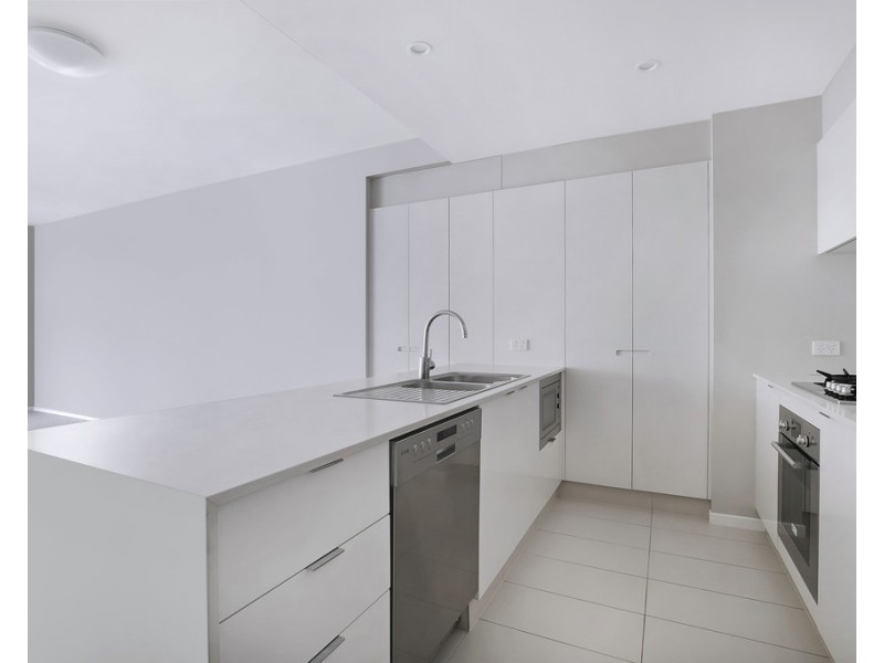 2217/52 Crosby Road, Albion QLD 4010