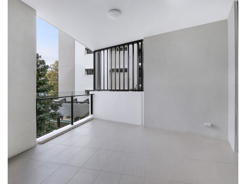 2217/52 Crosby Road, Albion QLD 4010