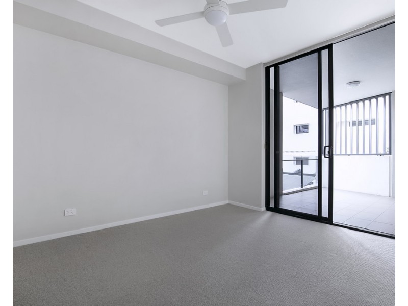 2217/52 Crosby Road, Albion QLD 4010