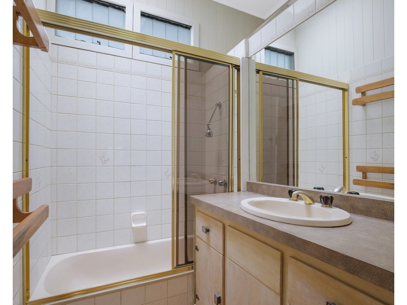 20 Kelvin Street, Wavell Heights QLD 4012