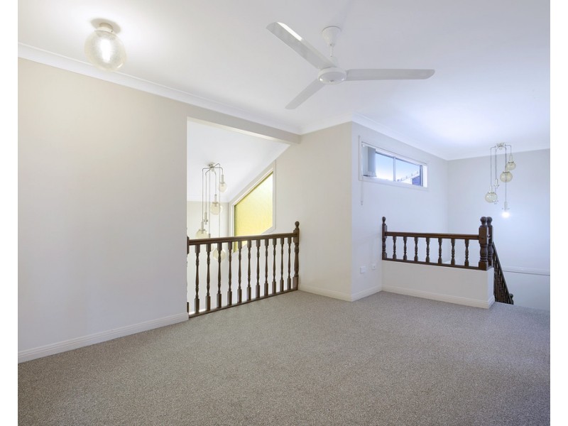 24 Brodick Street, Carindale QLD 4152