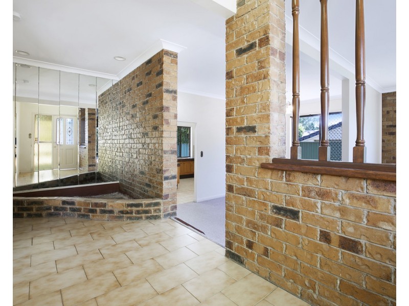 24 Brodick Street, Carindale QLD 4152