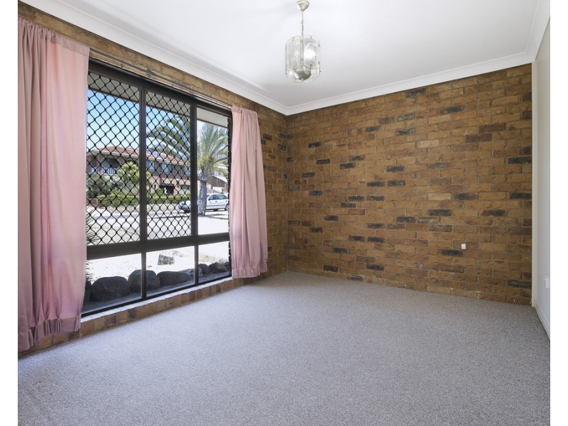 24 Brodick Street, Carindale QLD 4152
