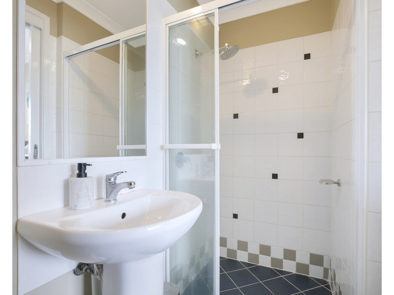 8/16 Melton Road, Nundah QLD 4012