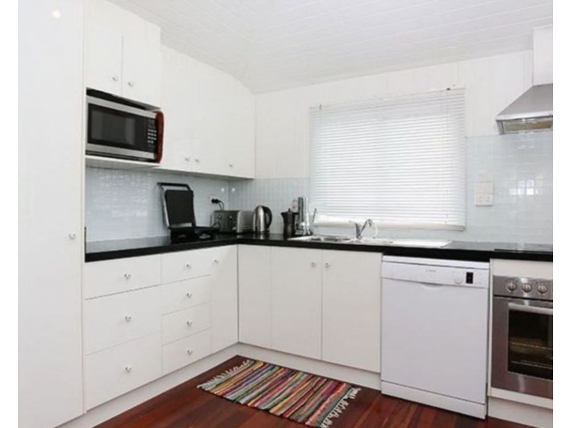 29 Rossiter Parade, Hamilton QLD 4007