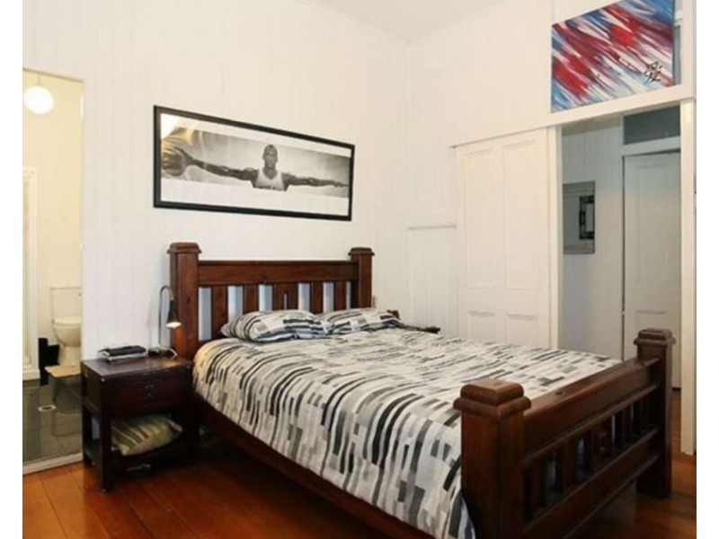 29 Rossiter Parade, Hamilton QLD 4007