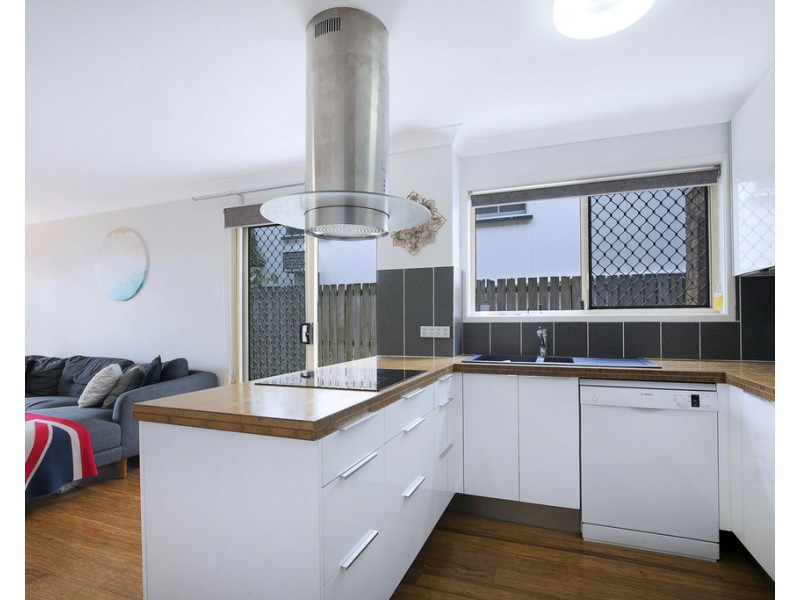 2/167 Allen Street, Hamilton QLD 4007