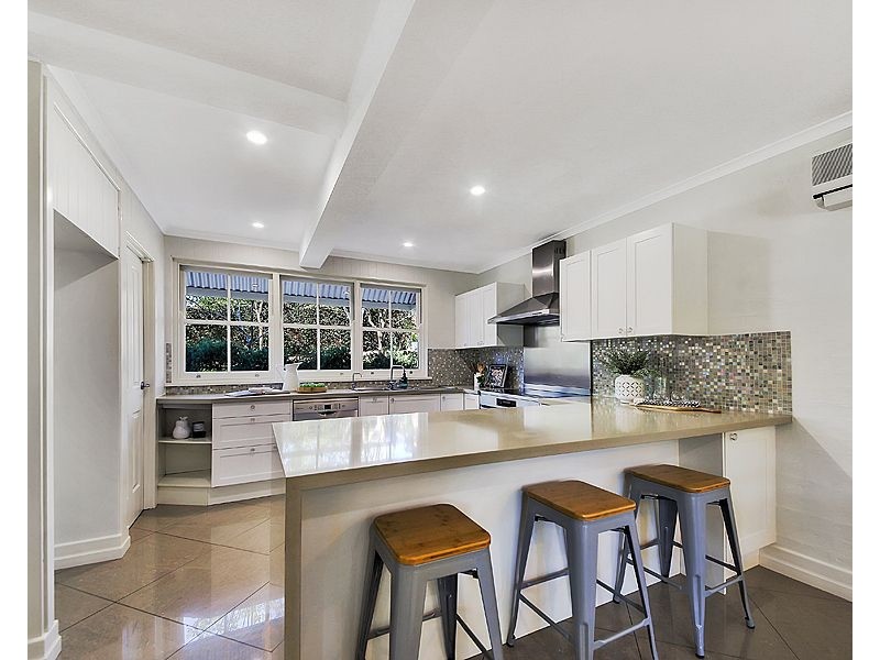 57 Burn Street, Camp Hill QLD 4152