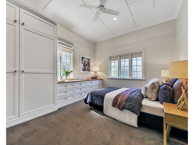 57 Burn Street, Camp Hill QLD 4152