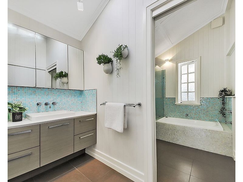 57 Burn Street, Camp Hill QLD 4152