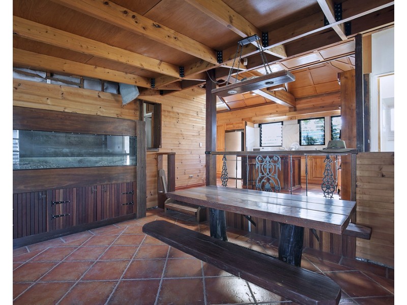 2 Barker Street, Wavell Heights QLD 4012