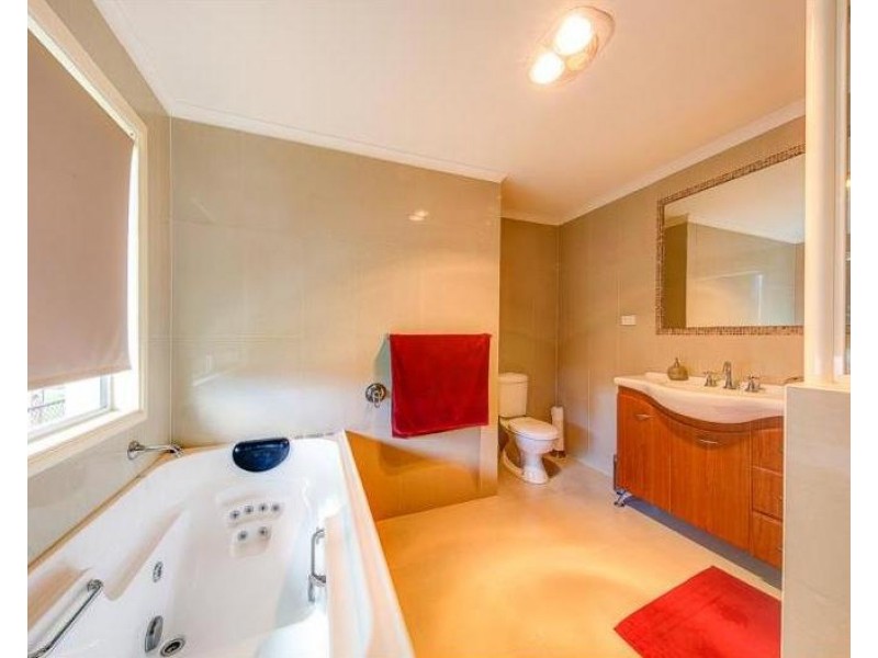 70 Elliott Road, Banyo QLD 4014