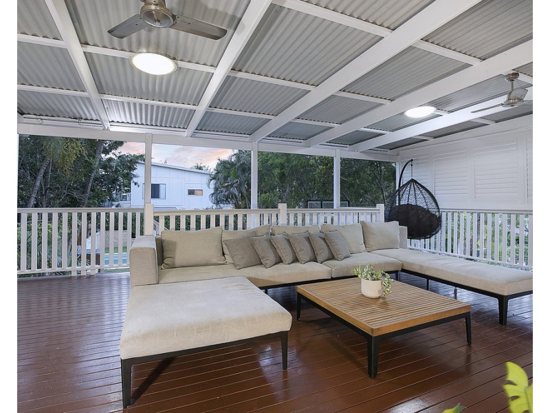 12 Princess Street, Camp Hill QLD 4152