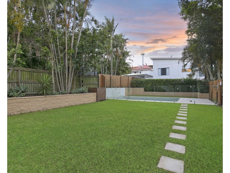 12 Princess Street, Camp Hill QLD 4152