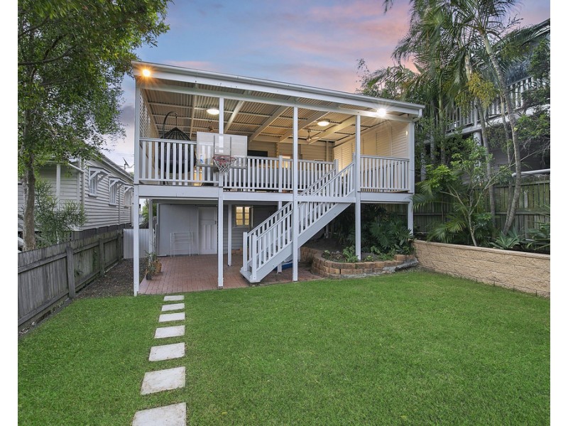 12 Princess Street, Camp Hill QLD 4152