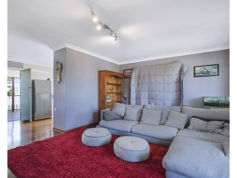 4 Baines Street, Kallangur QLD 4503