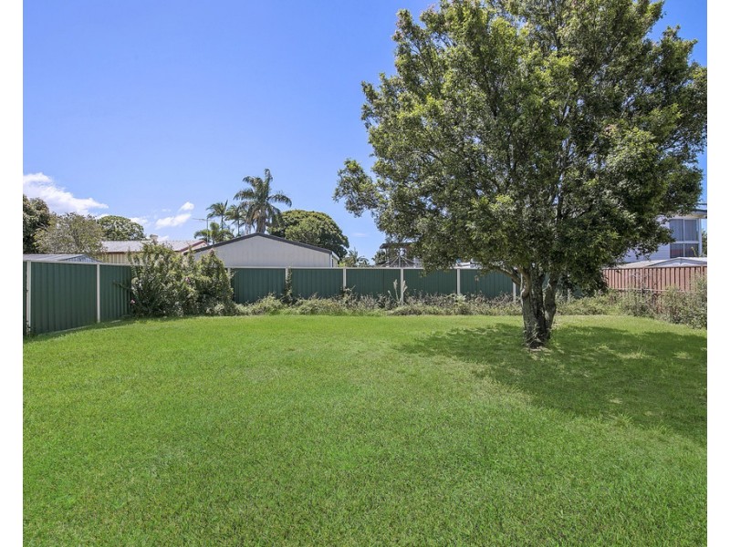 4 Baines Street, Kallangur QLD 4503