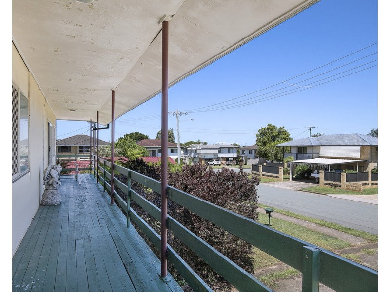 4 Baines Street, Kallangur QLD 4503