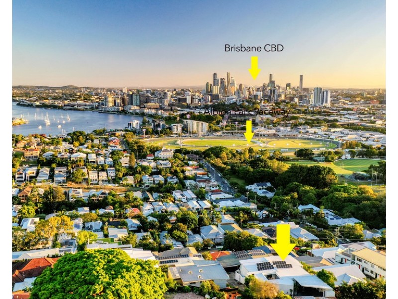 17B Comus Avenue, Ascot QLD 4007